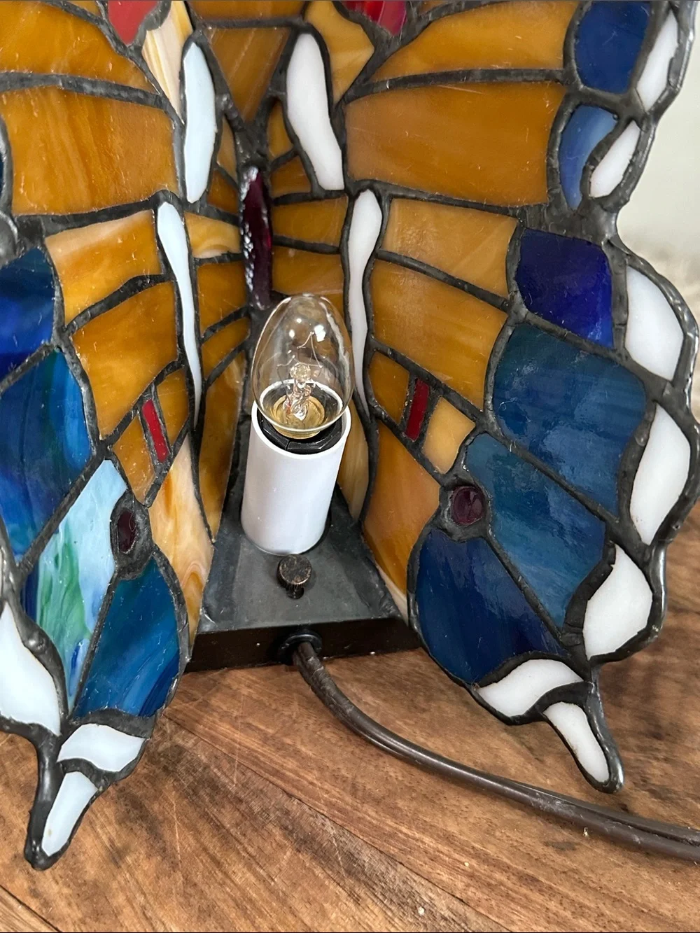 Tiffany Style‎ Stained Glass Butterfly On Flower Night Light Table Lamp Works
